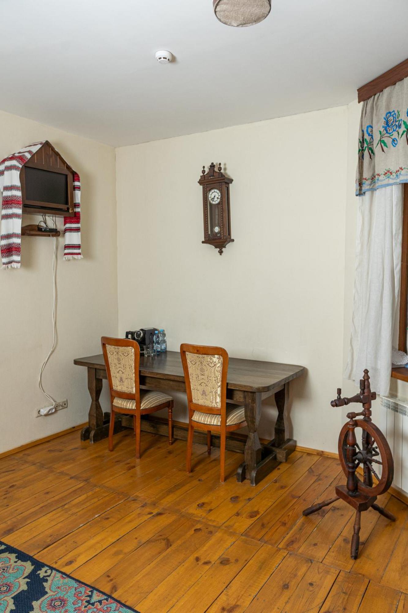 Koncha Zaspa Park Kozyn Exterior photo